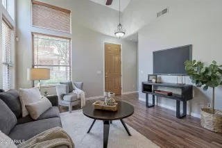 Photo #4: 6270741 Listing 