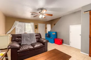 Photo #5: 6270936 Listing