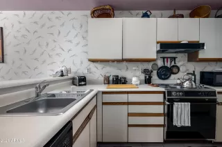 Photo #6: 6270993 Listing