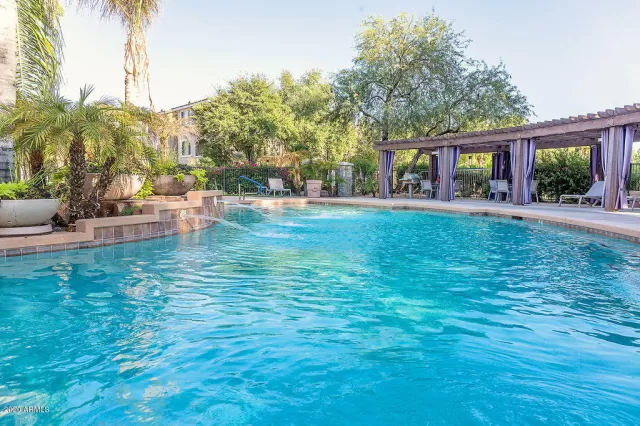 MLS: 6271113 Condo For Sale