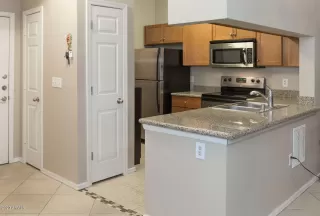 Photo #5: 6271113 Listing