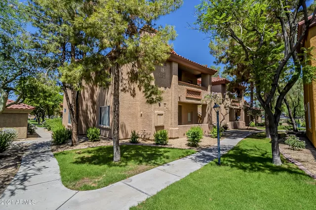 MLS: 6271136 Condo For Sale