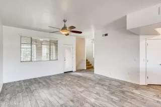 Photo #6: 6271225 Listing