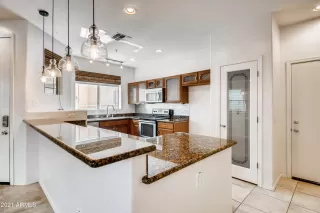 Photo #6: 6271263 Listing