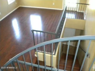 Photo #5: 6271360 Listing