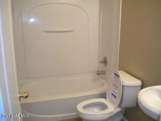 Photo #6: 6271360 Listing