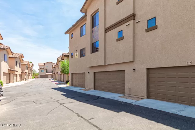 MLS: 6271392 Condo For Sale