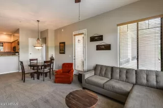 Photo #6: 6271405 Listing