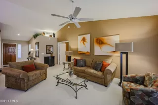 Photo #6: 6271439 Listing