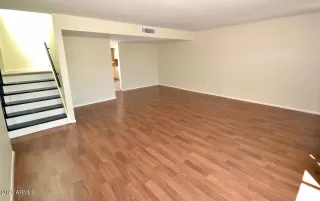 Photo #4: 6271453 Listing