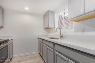 Photo #4: 6271476 Listing