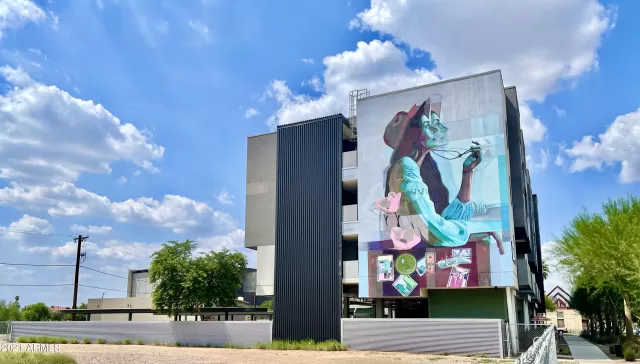 MLS: 6271795 Condo For Sale