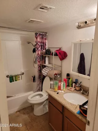 Photo #2: 6272206 Listing
