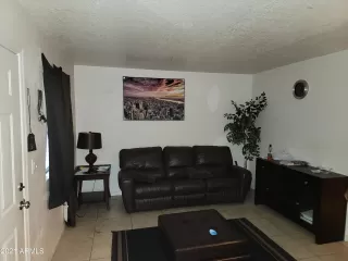 Photo #3: 6272237 Listing