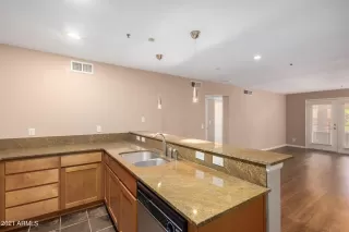 Photo #4: 6272498 Listing