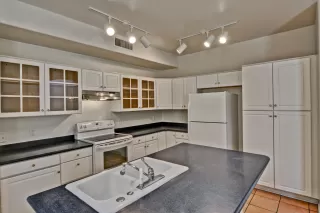 Photo #5: 6272681 Listing