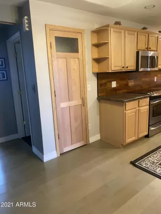 Photo #5: 6272735 Listing