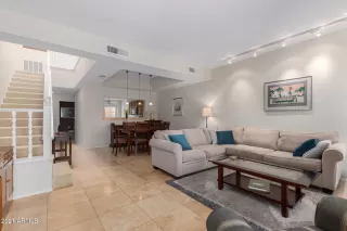 Photo #6: 6272743 Listing