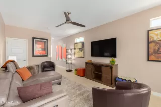 Photo #4: 6272767 Listing