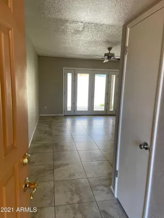 Photo #4: 6272898 Listing