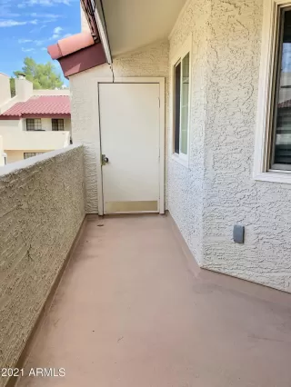 Photo #4: 6272916 Listing