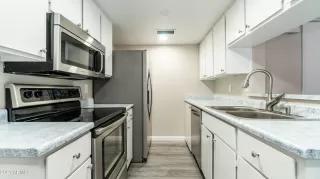 Photo #2: 6273063 Listing