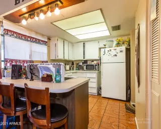 Photo #6: 6273445 Listing 