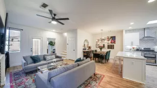 Photo #6: 6273450 Listing