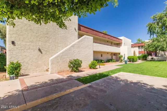 MLS: 6273496 Condo For Sale
