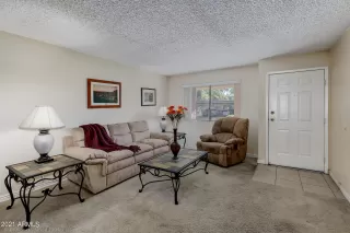 Photo #2: 6273541 Listing 