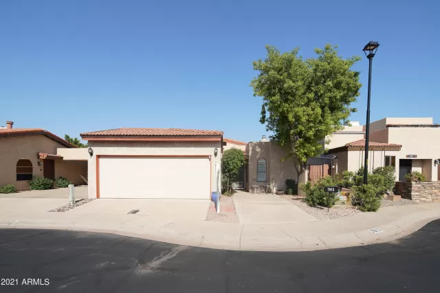 MLS: 6273665 Condo For Sale