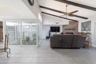 Photo #5: 6273665 Listing