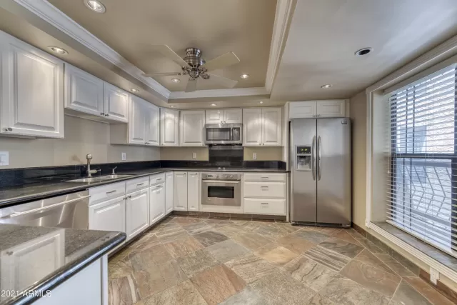 MLS: 6273734 Condo For Sale
