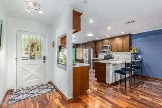 Photo #3: 6273796 Listing 