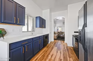 Photo #3: 6274071 Listing 