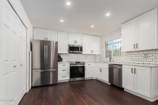 Photo #2: 6274125 Listing