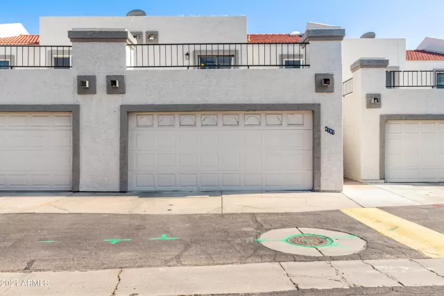 MLS: 6274359 Condo For Sale