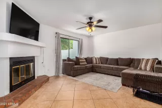 Photo #5: 6274359 Listing