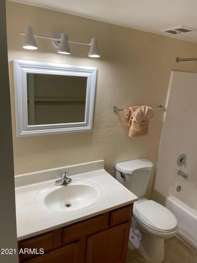 MLS: 6274468 Condo For Sale