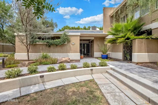 MLS: 6274478 Condo For Sale