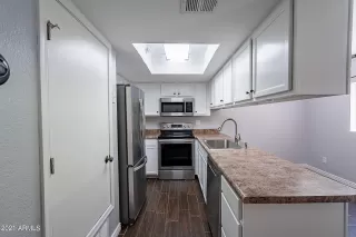 Photo #3: 6274796 Listing