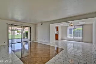 Photo #5: 6274848 Listing