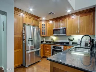 Photo #4: 6275141 Listing