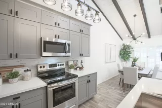 Photo #2: 6275518 Listing 