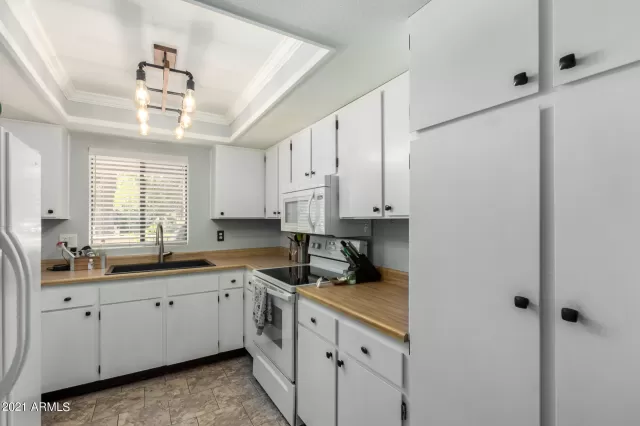 MLS: 6275623 Condo For Sale