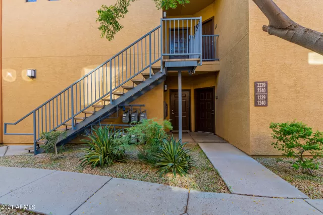 MLS: 6275674 Condo For Sale