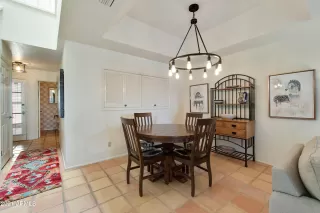 Photo #2: 6275745 Listing 