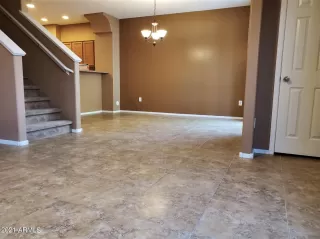 Photo #2: 6275811 Listing 