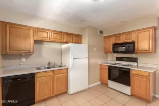 Photo #2: 6275853 Listing 