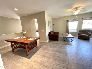 Photo #4: 6275929 Listing